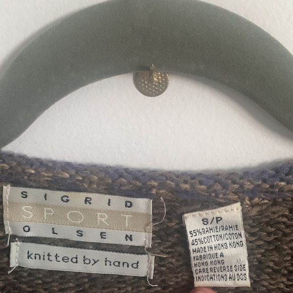 hand-knitted cardigan - Picture 4 of 5